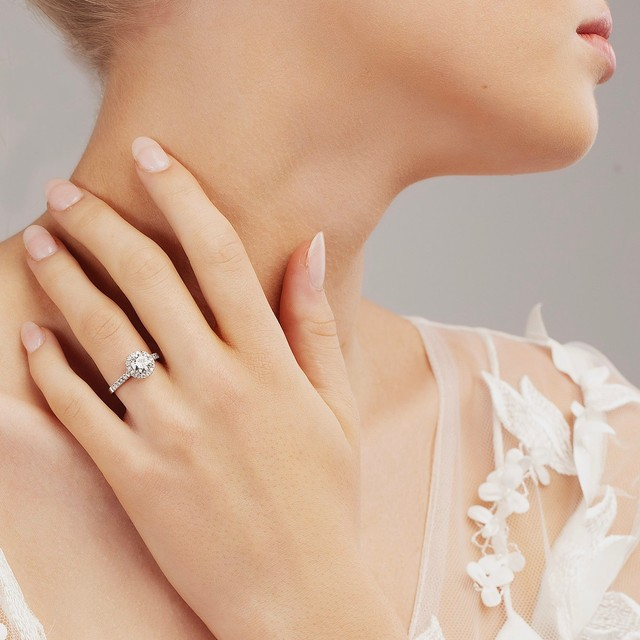 How to Choose the Perfect Custom Engagement Ring in Adelaide
