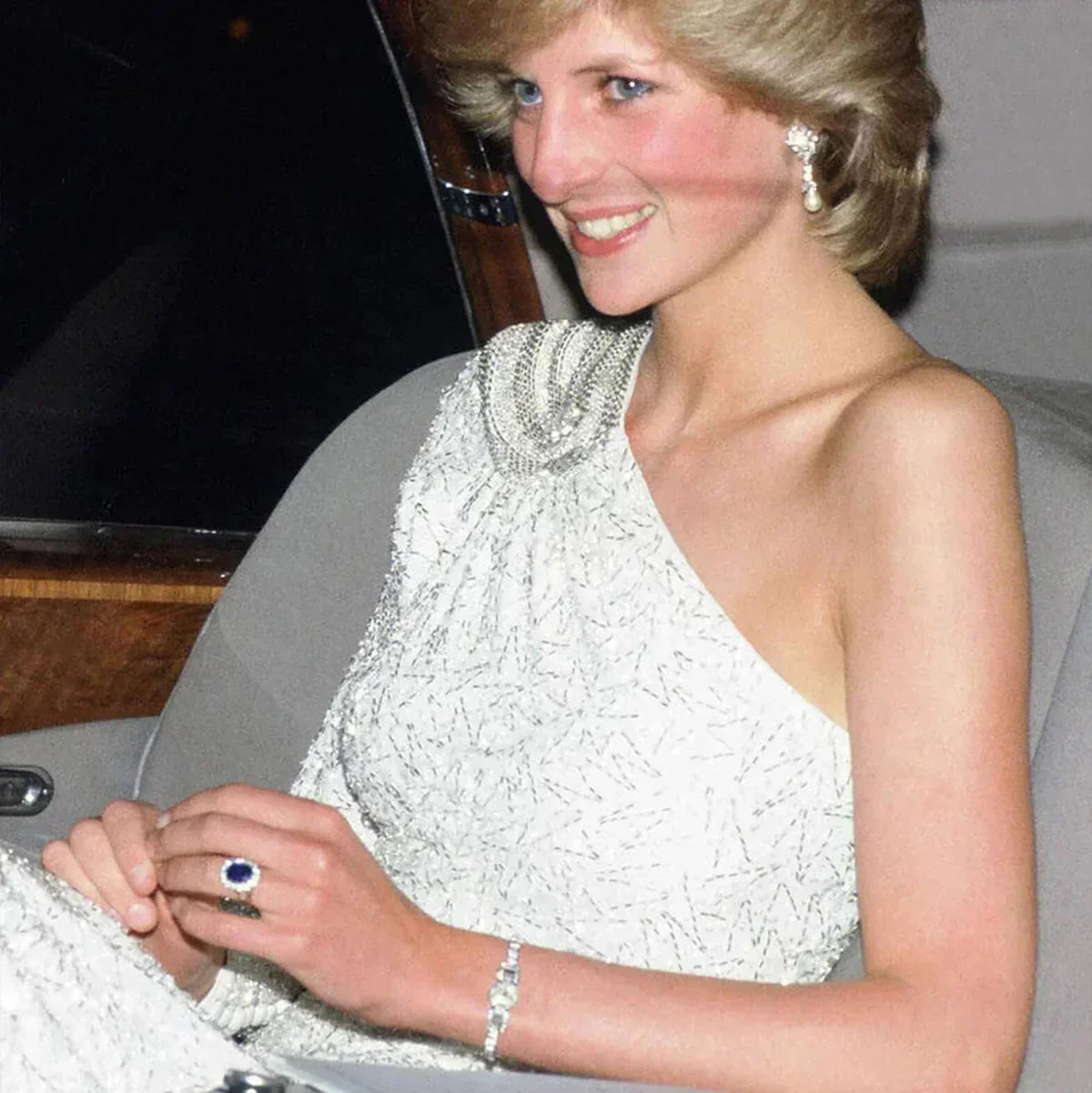 Princess Diana’s Engagement Ring: A Royal Icon