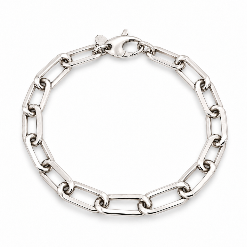 18ct white gold bracelet featuring elongated oval links with a polished finish and a parrot clasp.