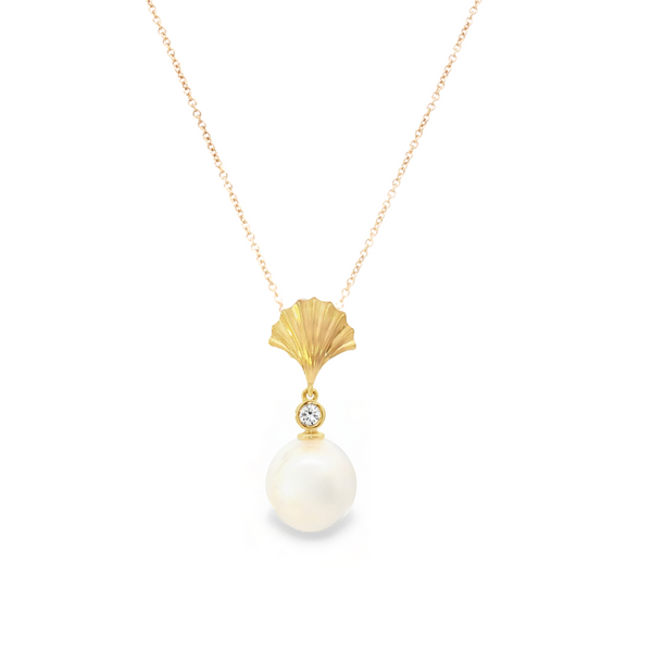 Autore 18ct yellow gold South Sea pearl and diamond necklet with 10mm pearl, bezel set diamond and fan-shaped top on a 50cm fine trace link chain.