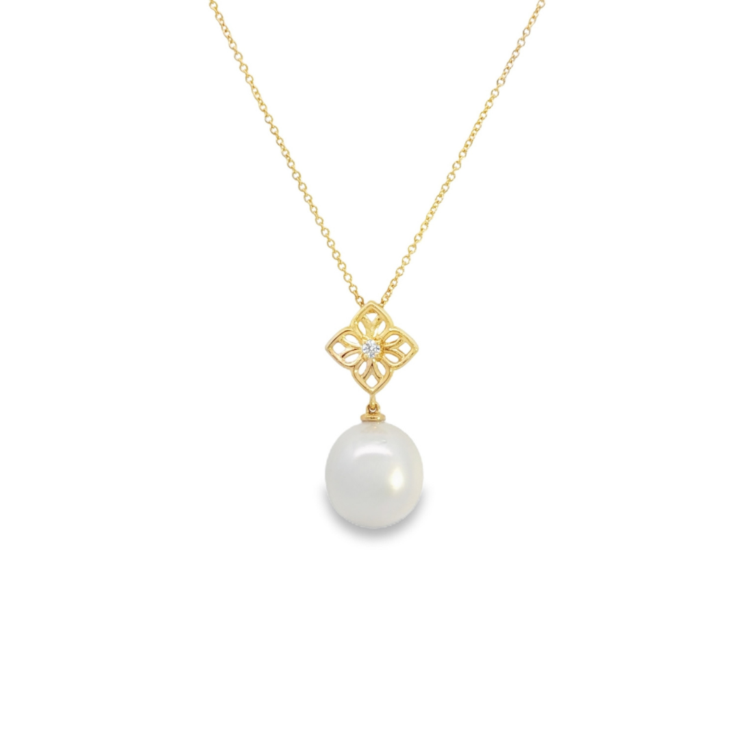 Autore 18ct yellow gold South Sea pearl and diamond pendant with open flower design and articulated 11mm white-silver pearl on fine trace link chain.