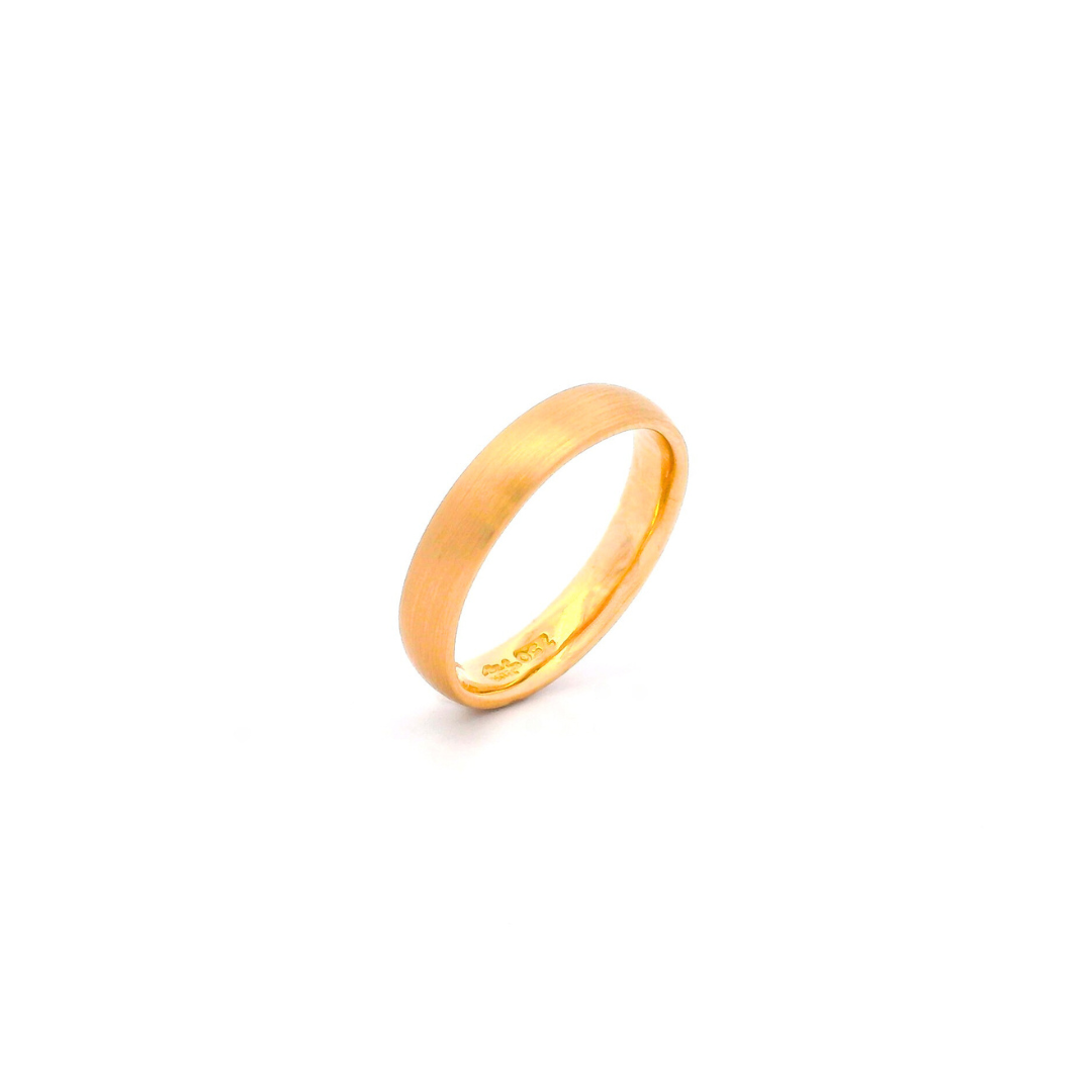18ct yellow gold brushed finish wedding band with 4mm width.