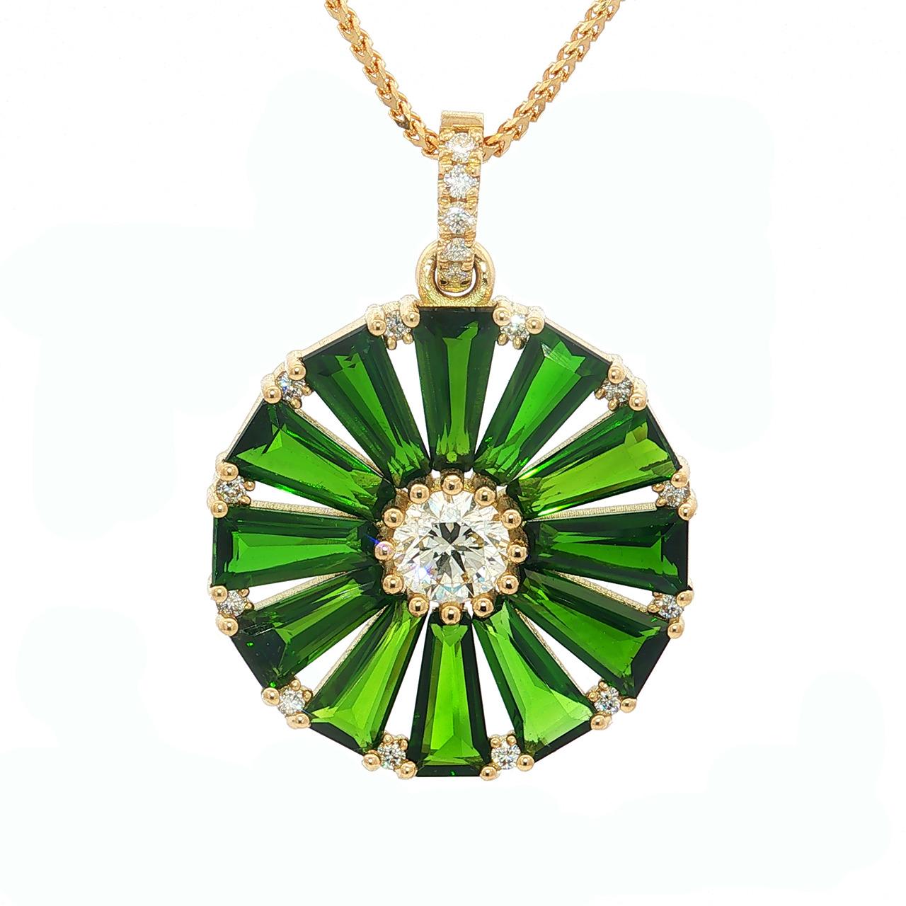18ct yellow gold chrome diopside and diamond wheel pendant with central diamond