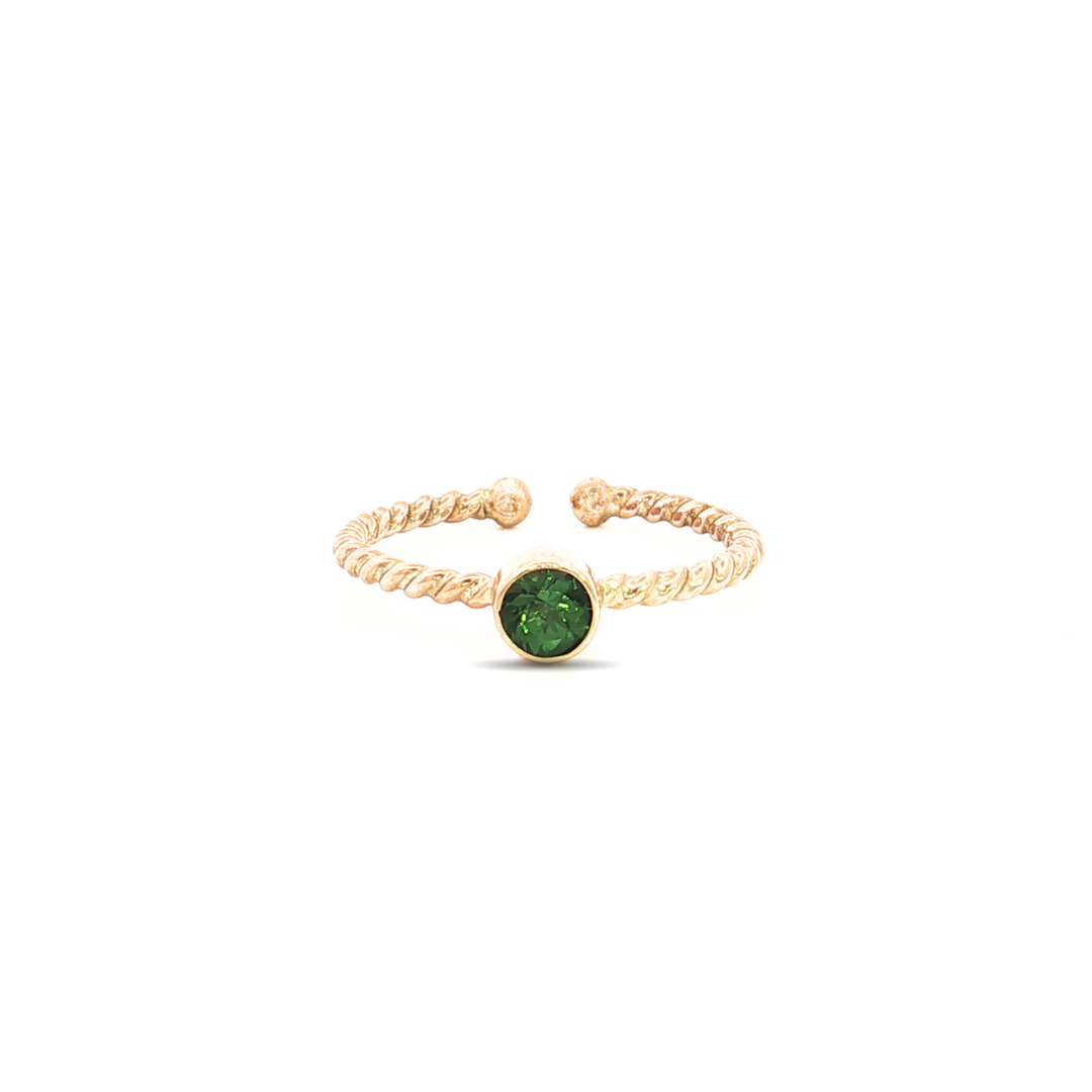 9ct yellow gold ring featuring a 4.50mm round-cut green tourmaline in a circular bezel collet setting on a polished band.