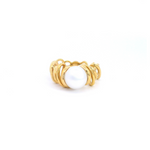18ct yellow gold Kailis Luminesse Motion Light ring with Australian South Sea pearl.
