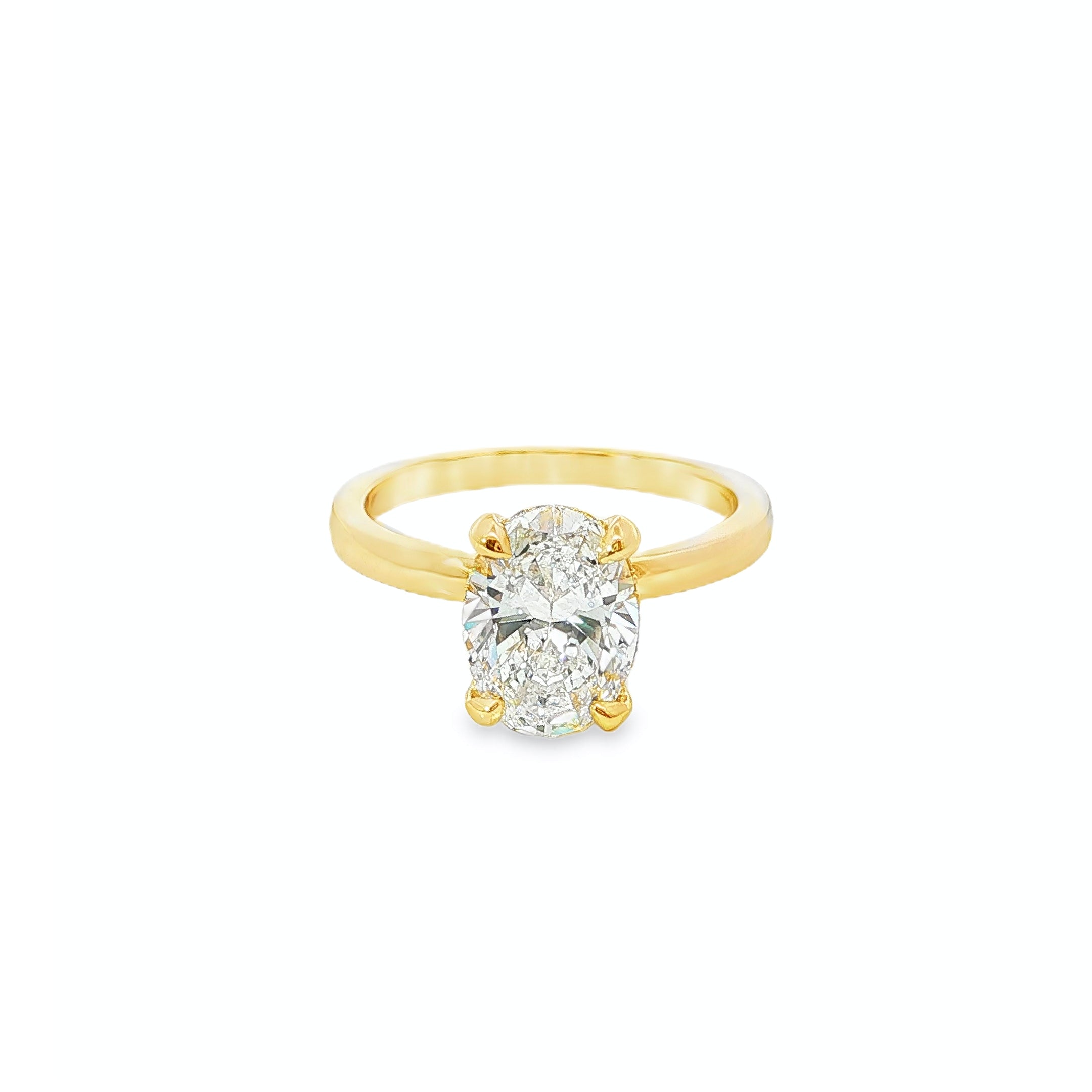 18ct yellow gold oval diamond ring with 2.00ct centre diamond and accent diamonds