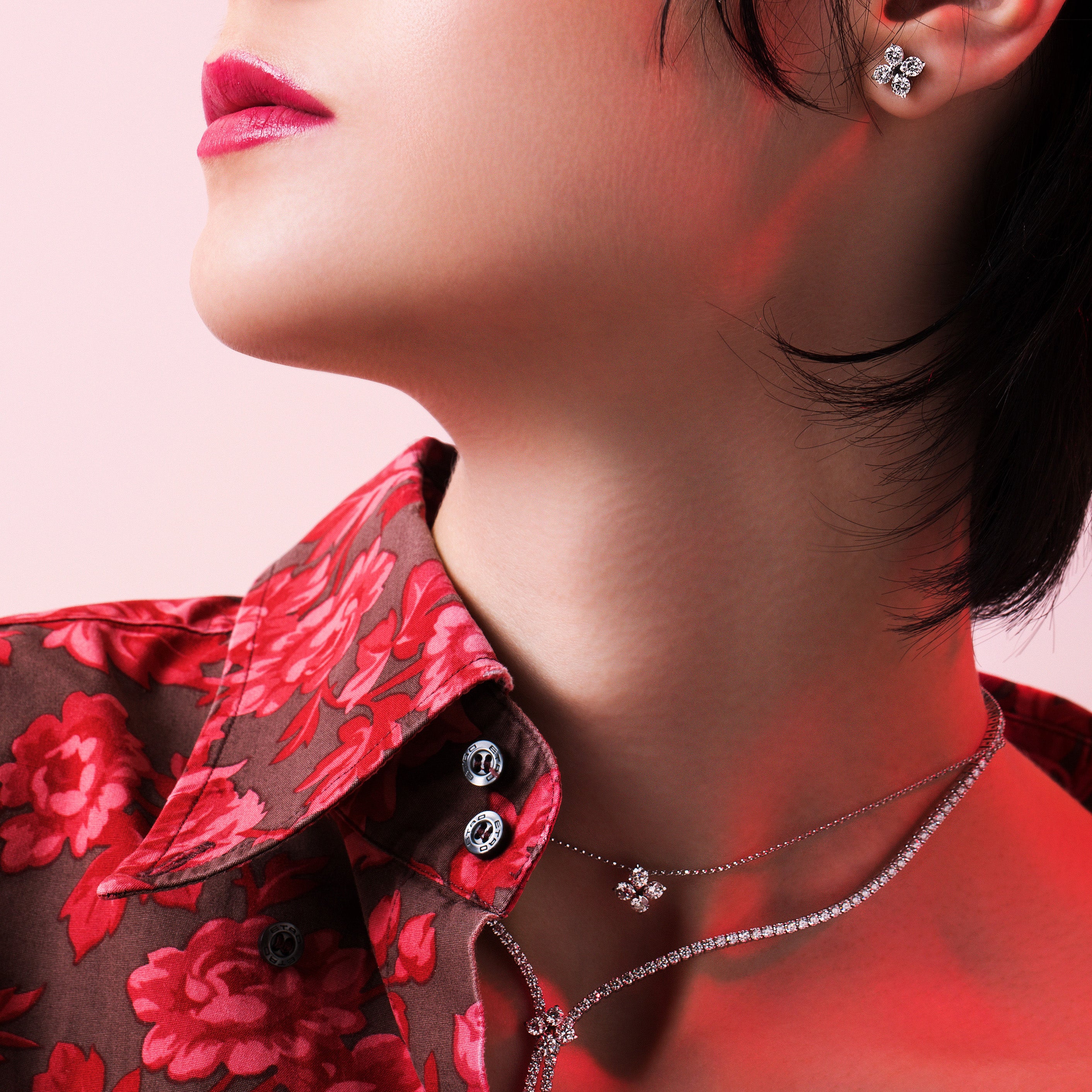 Roberto Coin Love in Verona diamond necklace in white gold with floral design