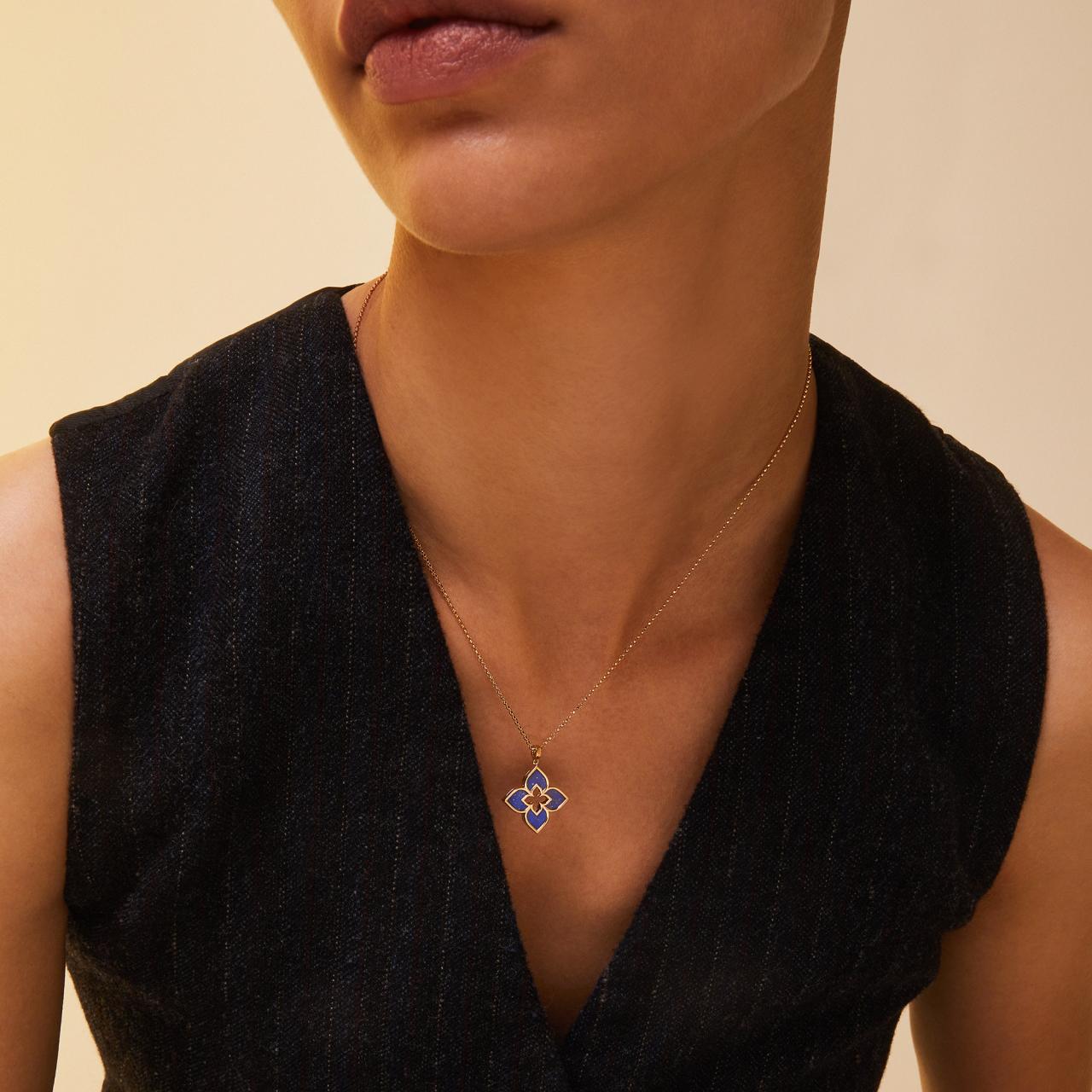 Roberto Coin Venetian Princess 18ct rose gold necklet featuring open flower pendant with lapis lazuli in each petal on a fine 45cm belcher link chain and signature ruby clasp.