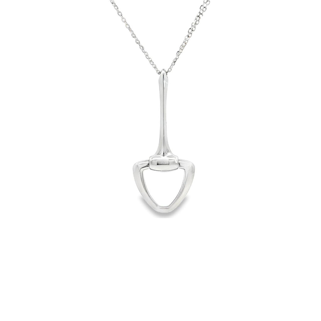 18ct white gold necklet with a fine 45 cm trace link chain and an elongated stirrup-shaped pendant, polished finish.
