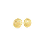 9ct yellow gold scalloped daisy sunburst stud earrings with ridged detailing.