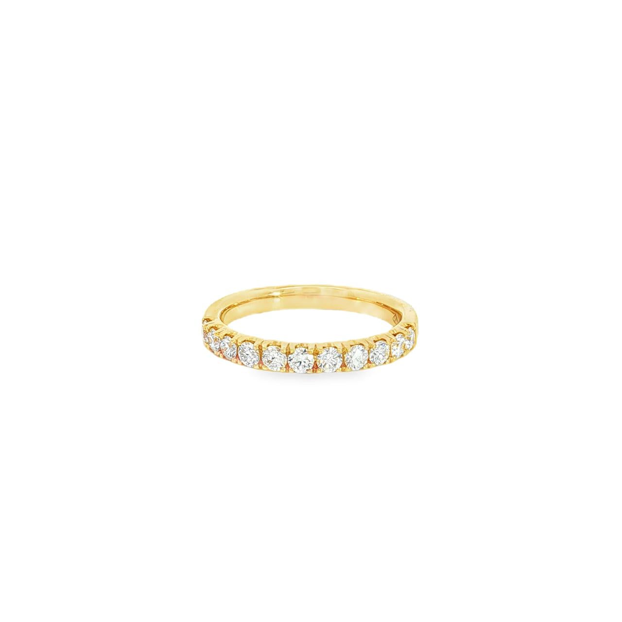 18ct yellow gold diamond straight row ring with round brilliant cut diamonds.