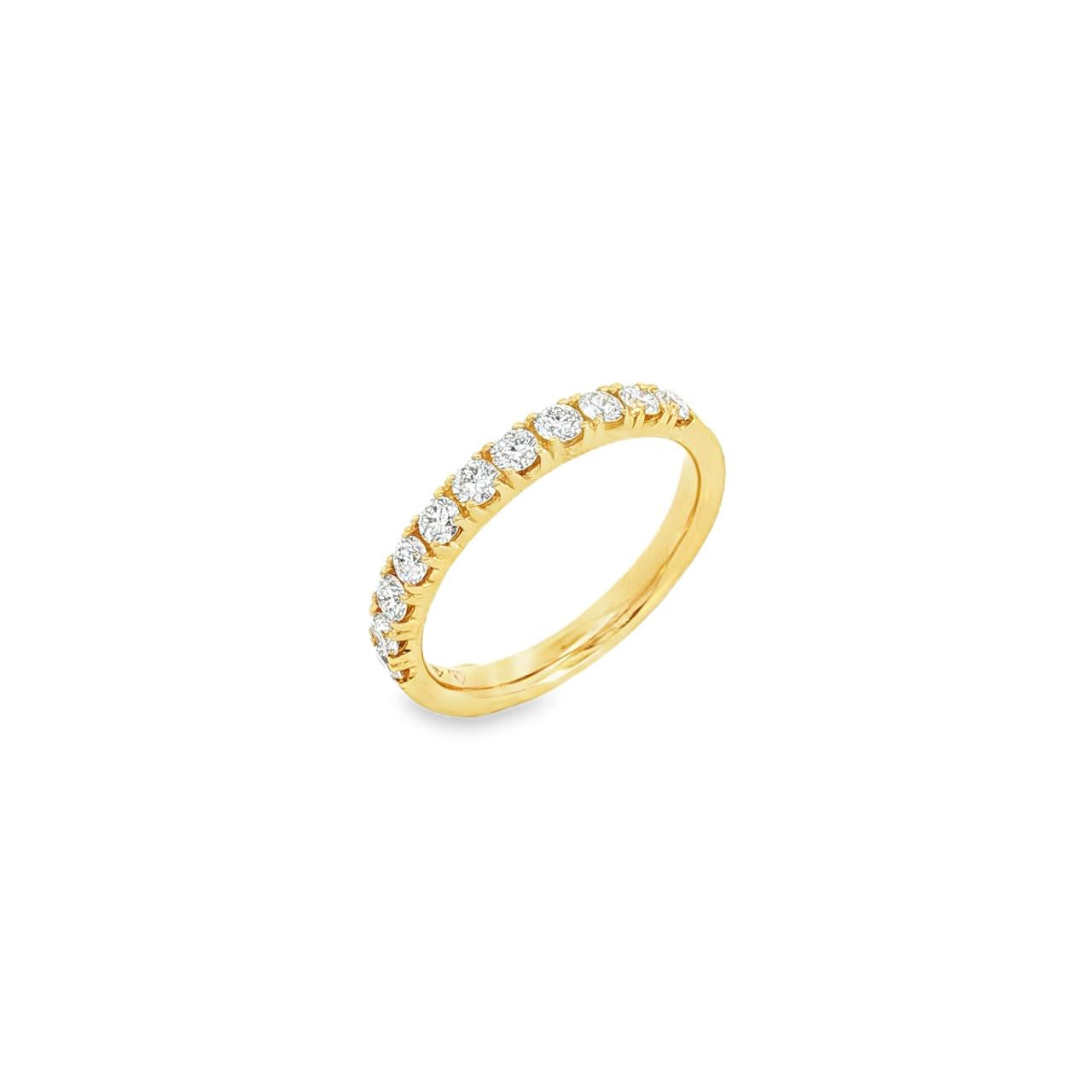 18ct yellow gold diamond straight row ring with round brilliant cut diamonds.