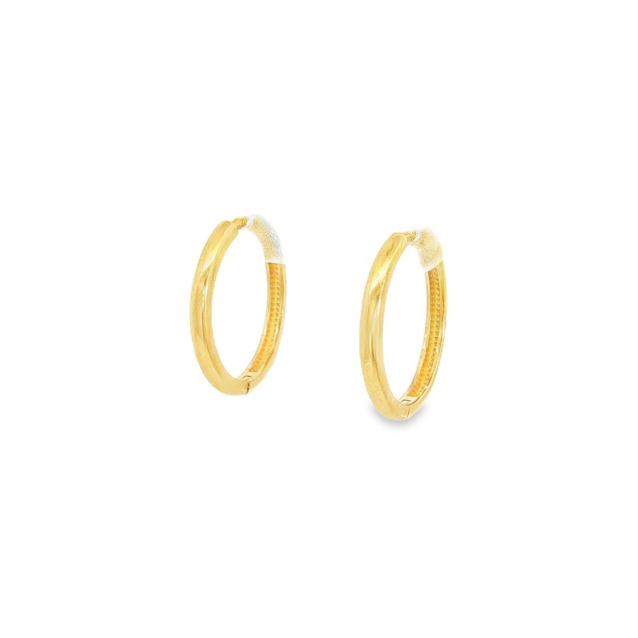 9ct yellow gold rounded huggie hoop earrings, 16mm diameter.